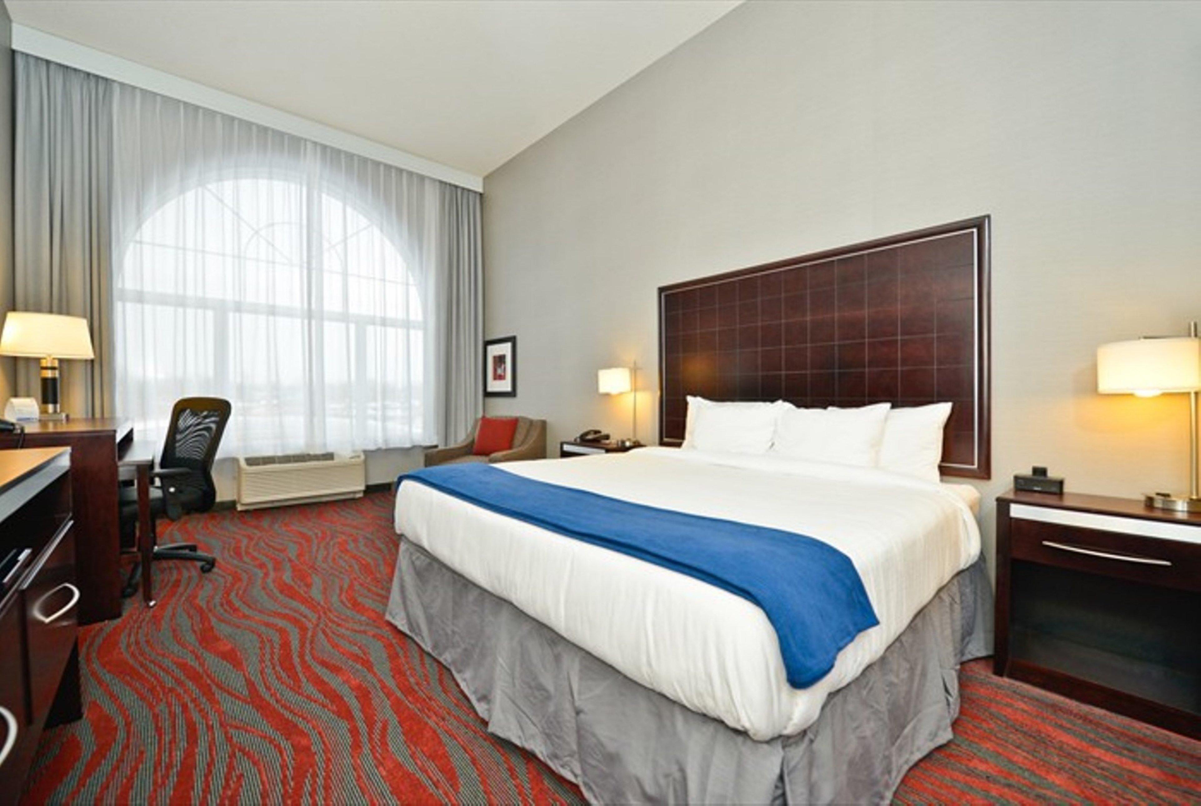 Holiday Inn Express & Suites Utica By Ihg Exterior foto